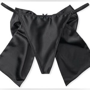 Victoria’s Secret Dream Angels Satin Bow V-String